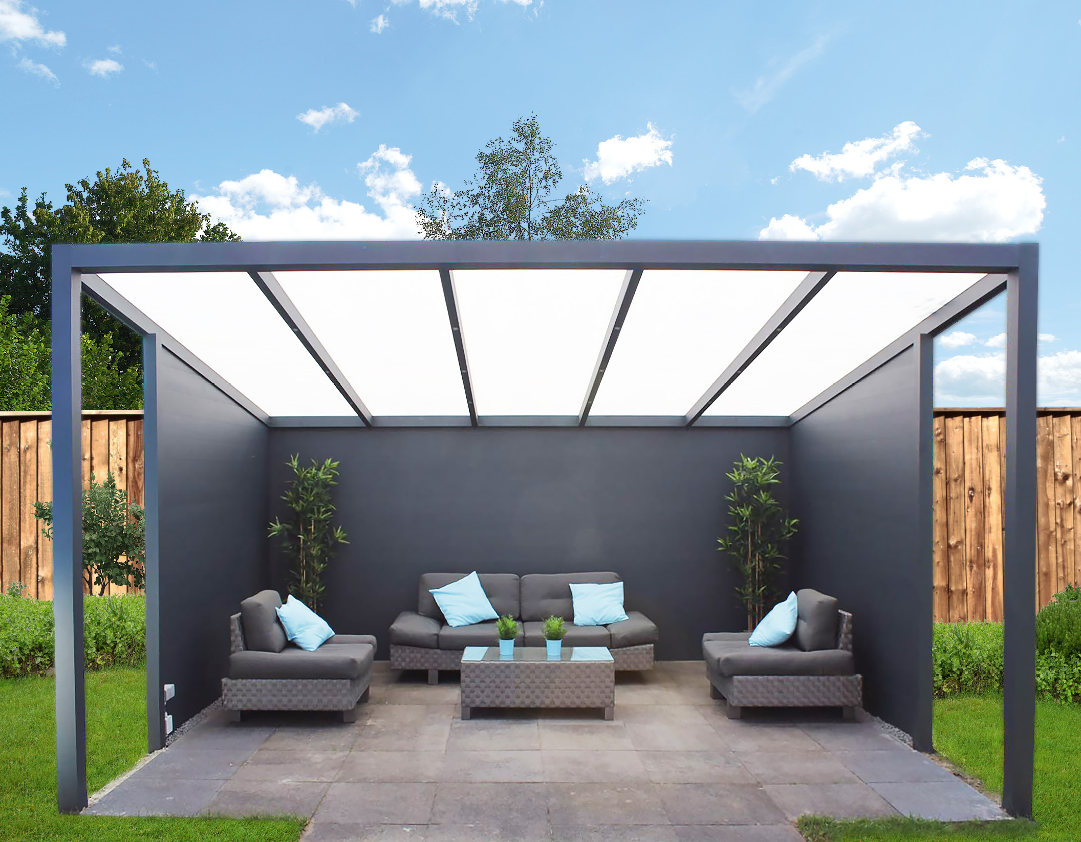 Gardendreams | Vrijstaande veranda met polycarbonaat dakbedekking