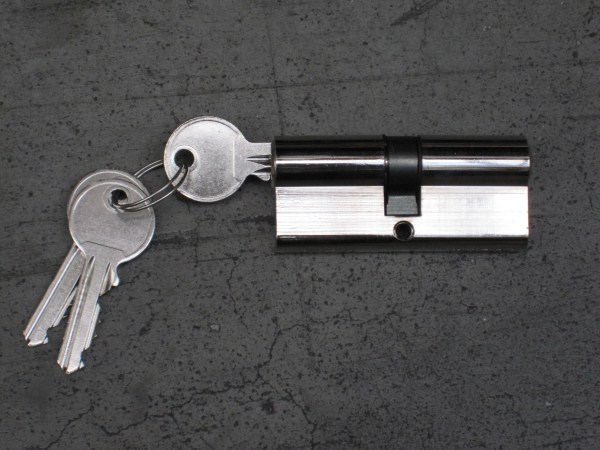 Westwood | Cylinder met sleutels 25/25